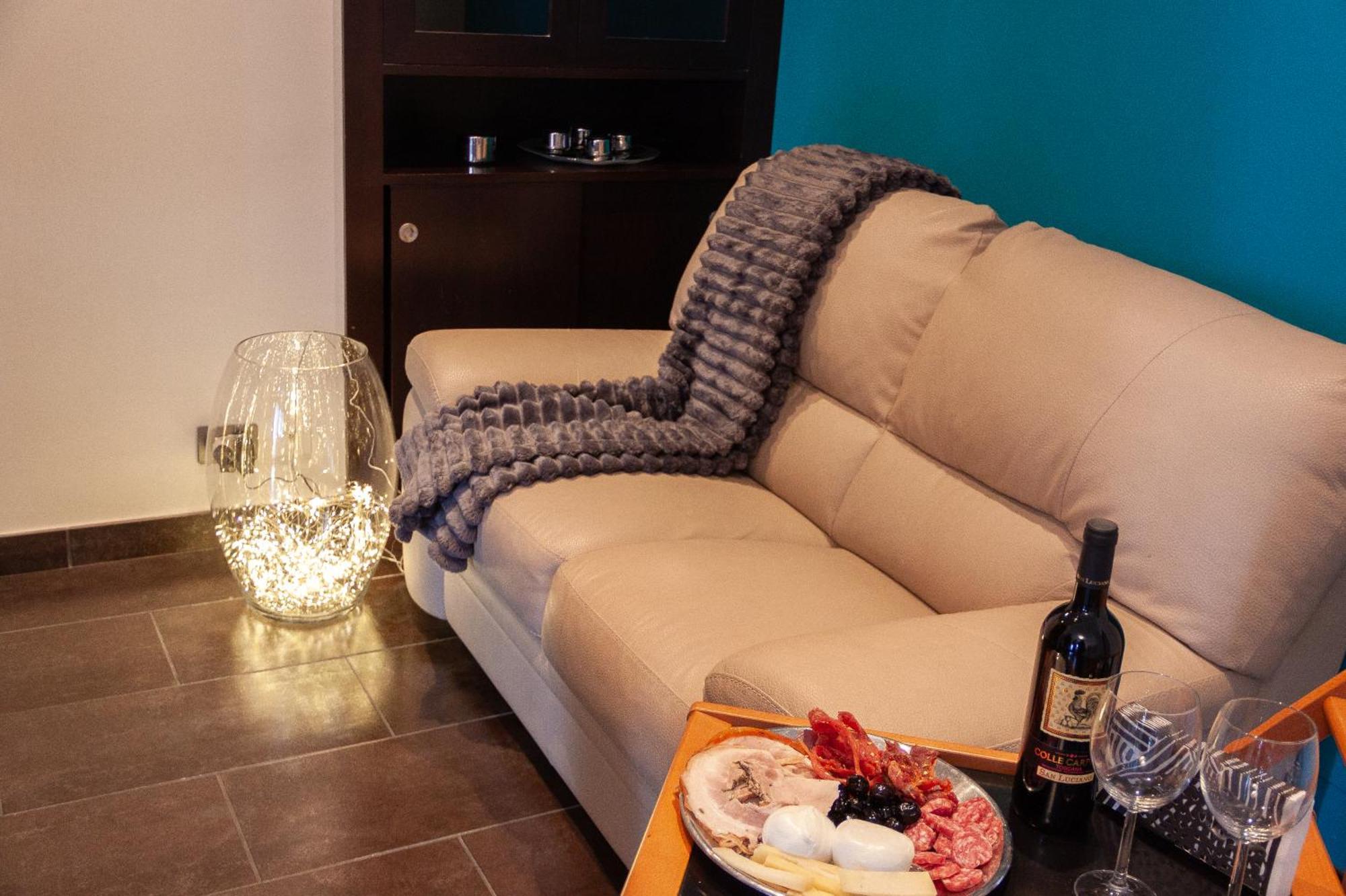 A Casa Di Marco Guesthouse - Apt Di Ciampino E Stazione Per Roma Марино Экстерьер фото